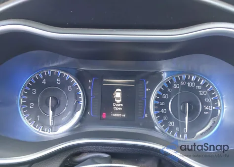 2015 Chrysler 200 Limited z USA, uszkodzony, nr VIN 1C3CCCAB8FN663614